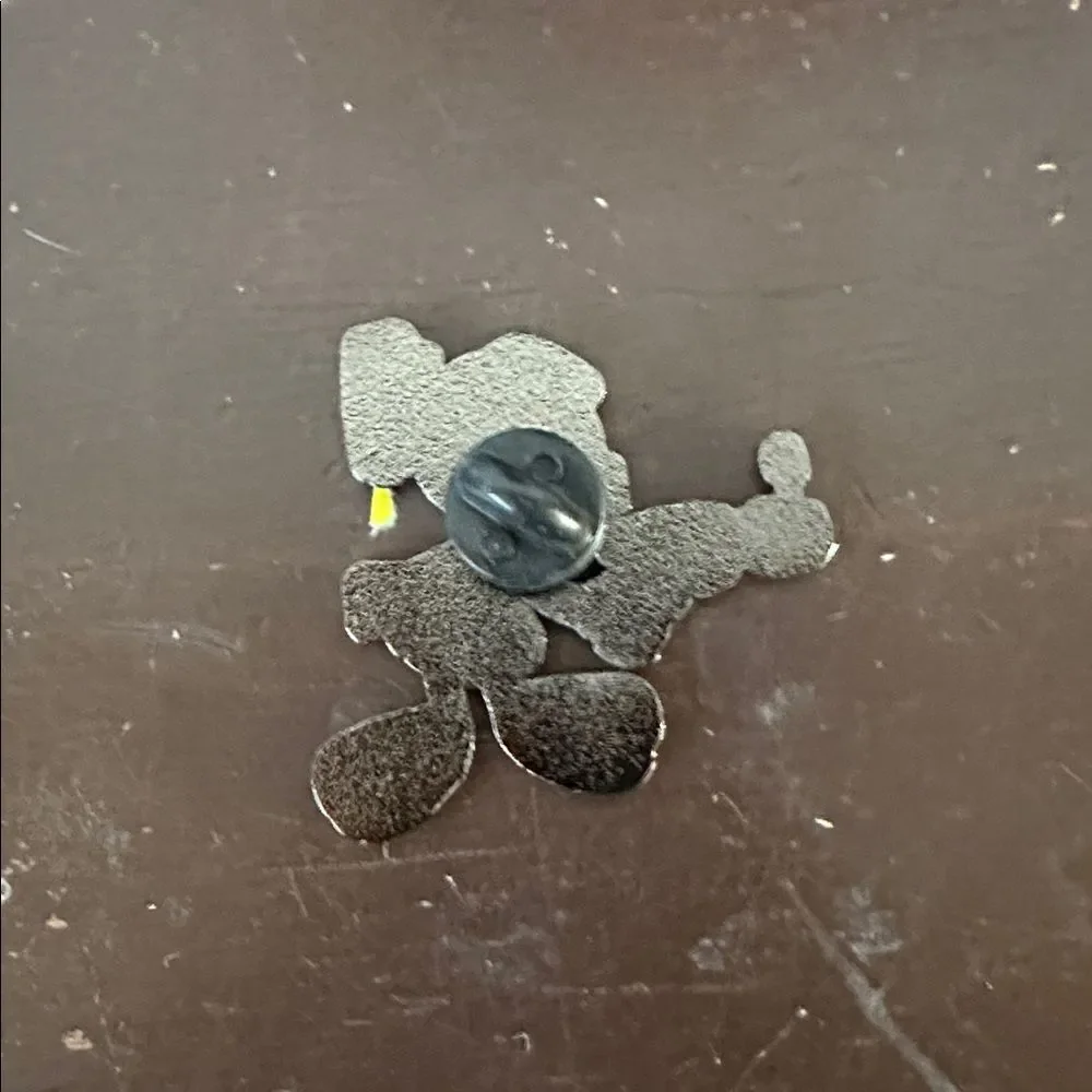 Warner Brothers Marvin the Martian Enamel Pin